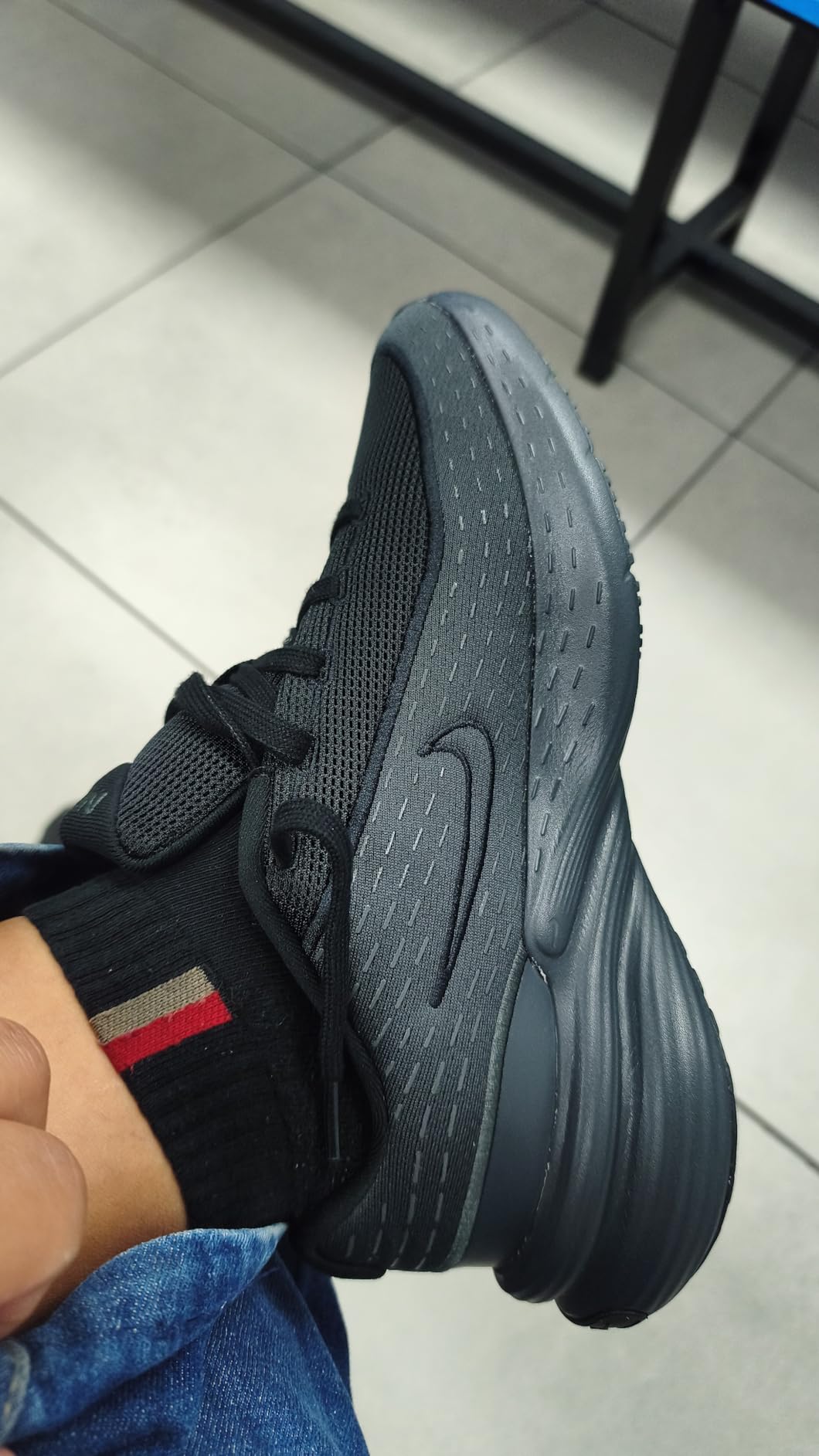 Nike Men's Uplift SC Shoes customer photo 1