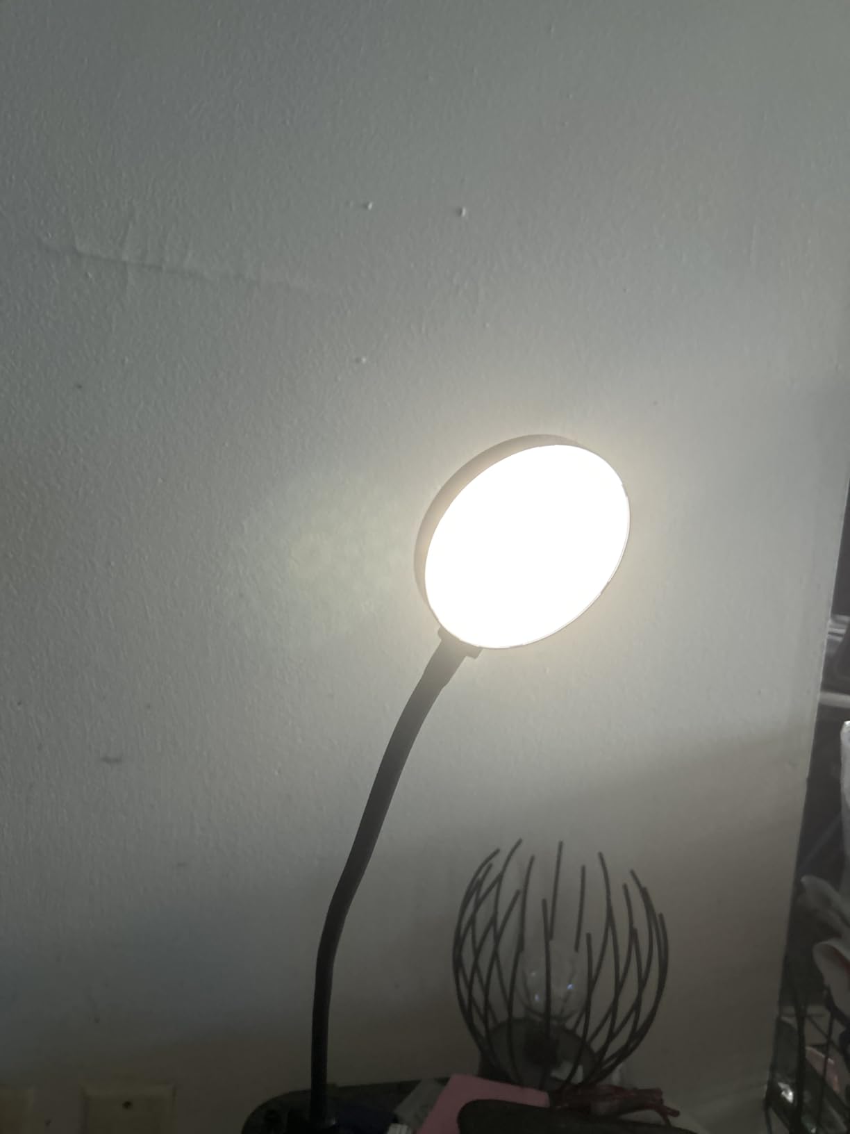 15W LED Desk Lamp with USB Charging Ports – Dimmable Table Lamp with 3 Color Temps, 5 Brightness, 4 Timers, Flexible Gooseneck Light with Base, Eye-Caring Reading Light for Home Office, Bedroom, Study customer photo 1