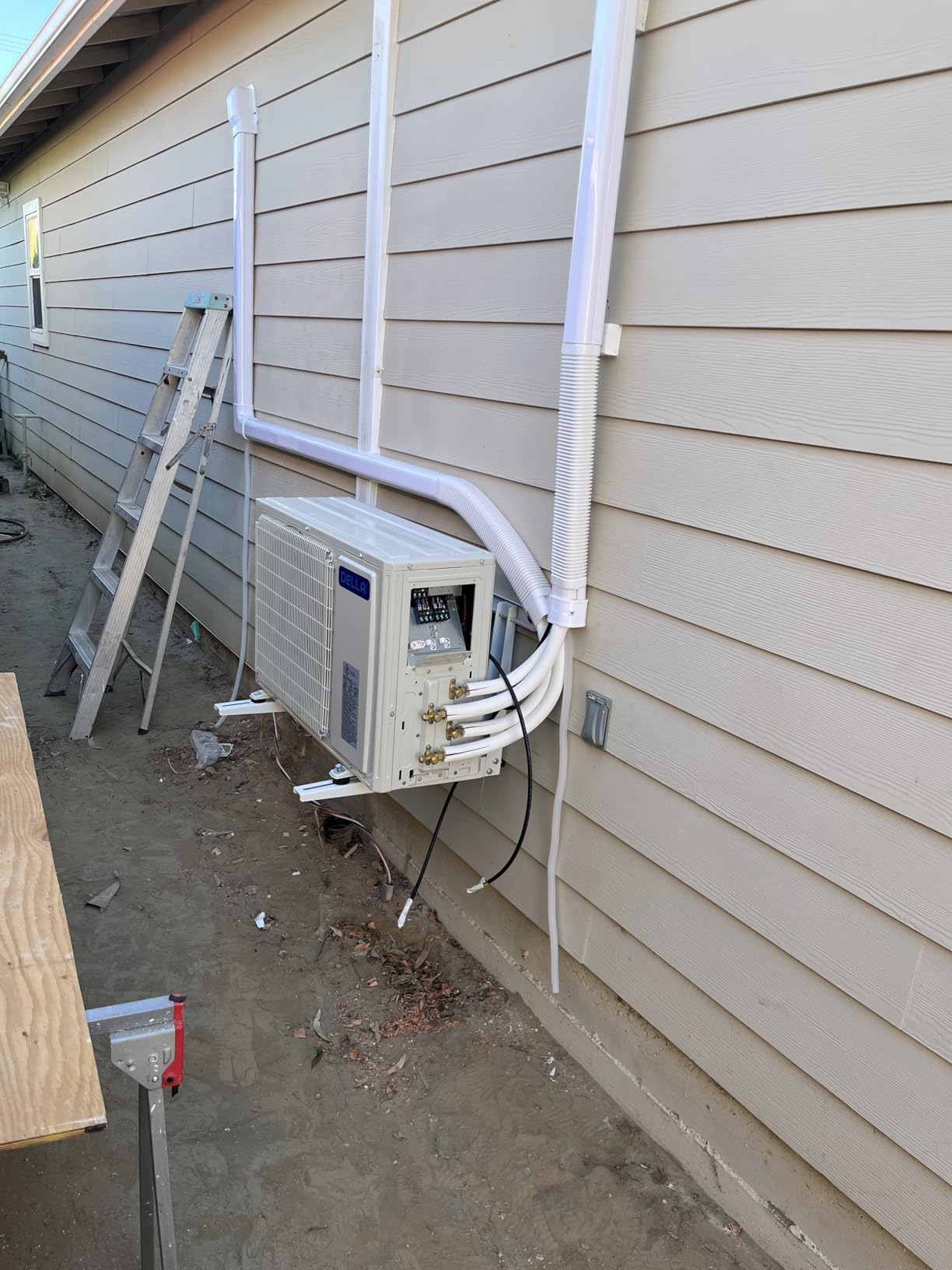 DELLA 18K BTU 2 Zone 7000 + 7000 BTU Mini Split AC & Heat Pump, Energy Star 22 SEER2 Inverter 230V Ductless AC System for Rooms up to 600 Sq.Ft, WiFi & Voice Control, Pre-Charged, 16.4ft Install Kit customer photo 1