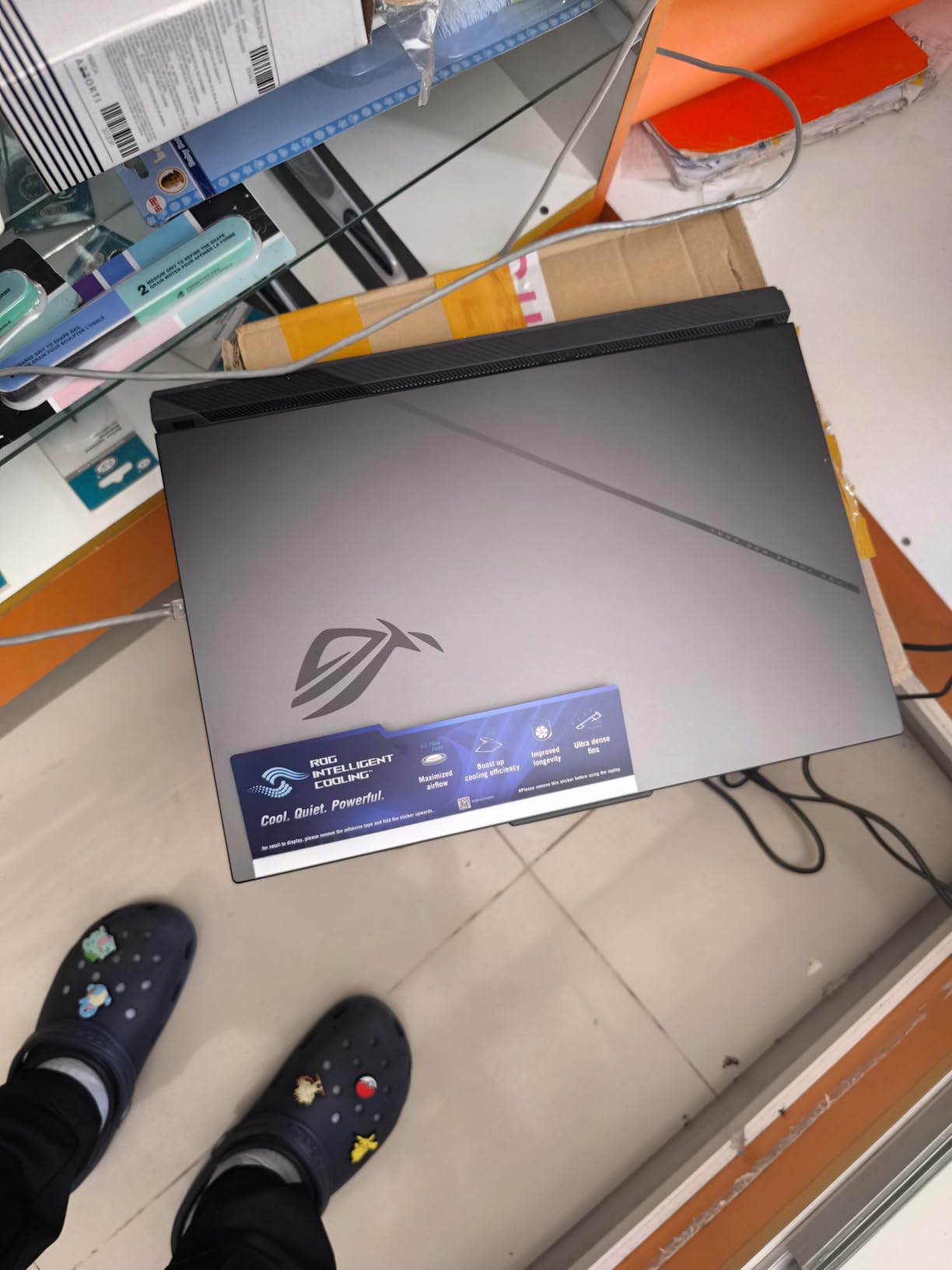 ASUS ROG Strix G18 (2025) Gaming Laptop, 18” ROG FHD+ 16:10 144Hz, NVIDIA® GeForce RTX™ 5050, AMD Ryzen™ 9 8940HX Mobile Processor, 16GB DDR5-5200Mhz, 1TB SSD, Wi-Fi 6E, Wind 11 Home customer photo 2
