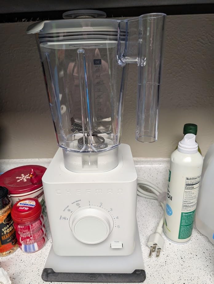 Chefman Obliterator 48 oz Countertop Blender for Smoothies, 1380W Motor to Crush Ice, Nuts, and Frozen Fruit with Stainless Steel Blade, Auto Blend Function, Includes Tamper and Scraper customer photo 1