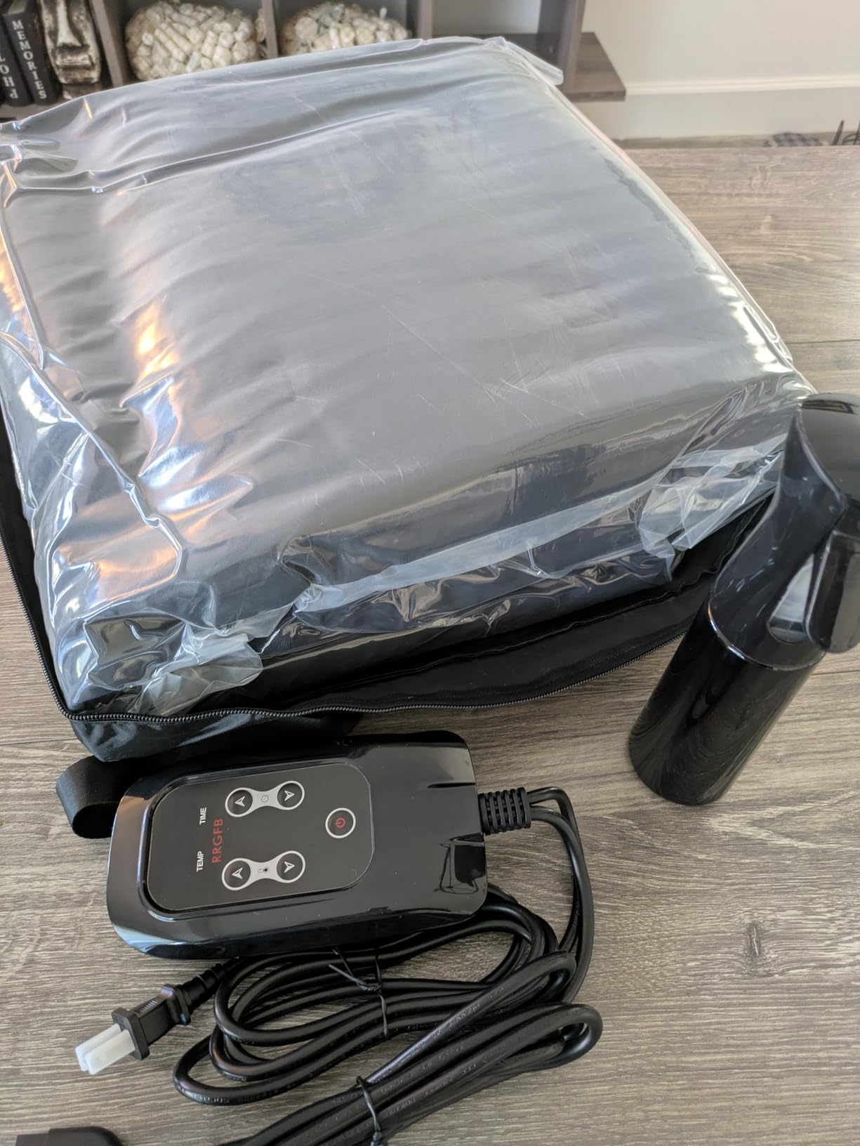 Infrared Sauna Blanket, Portable Dry Sauna Bag, PU Sleeveless-Black customer photo 1