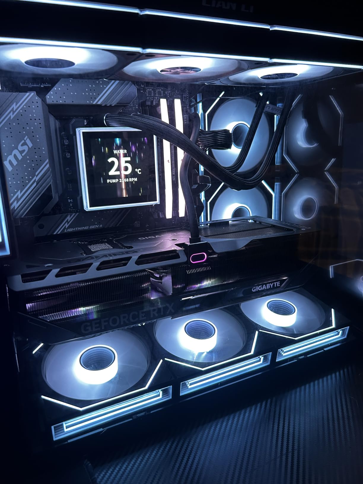 Lian Li HydroShift II LCD-S-360 CL-Liquid CPU Cooler-Black-HS2LCDS36CB customer photo 1