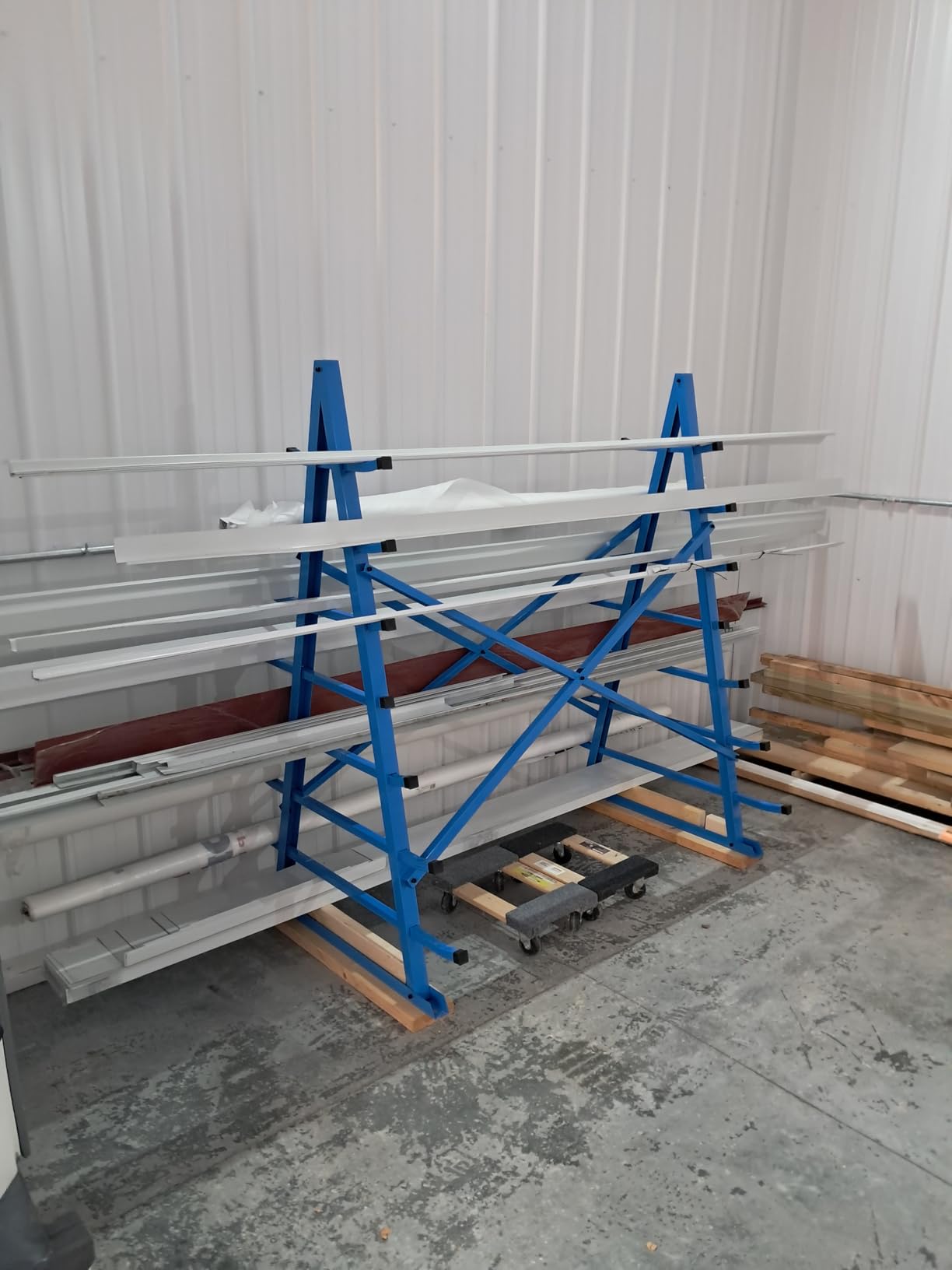 Horizontal Lumber Storage Rack, 2000 LBS Heavy Duty Cantilever Rack customer photo 1