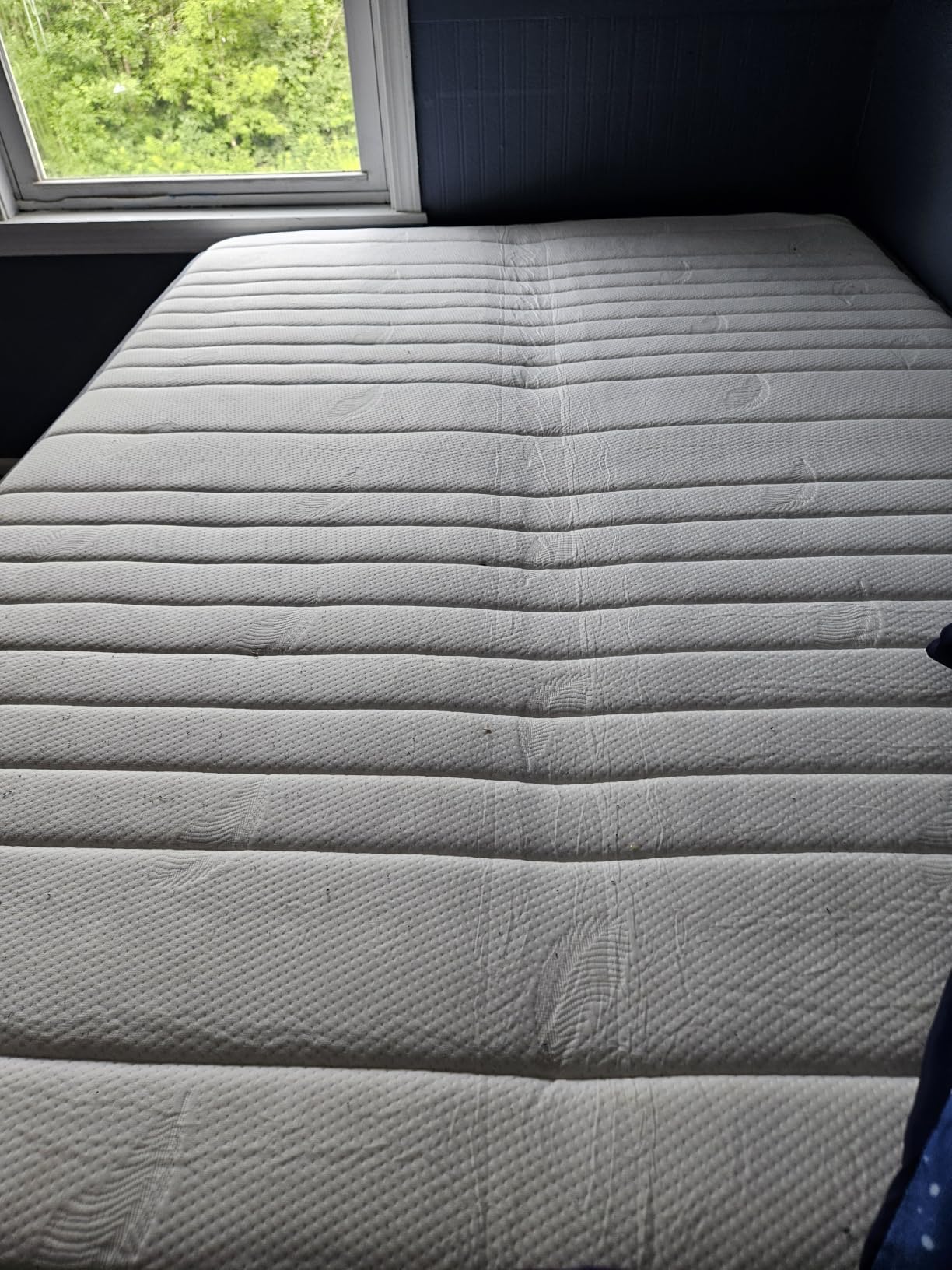 12 Inch Queen Mattress, Hybrid with Motion-Isolating Pocket Springs customer photo 1