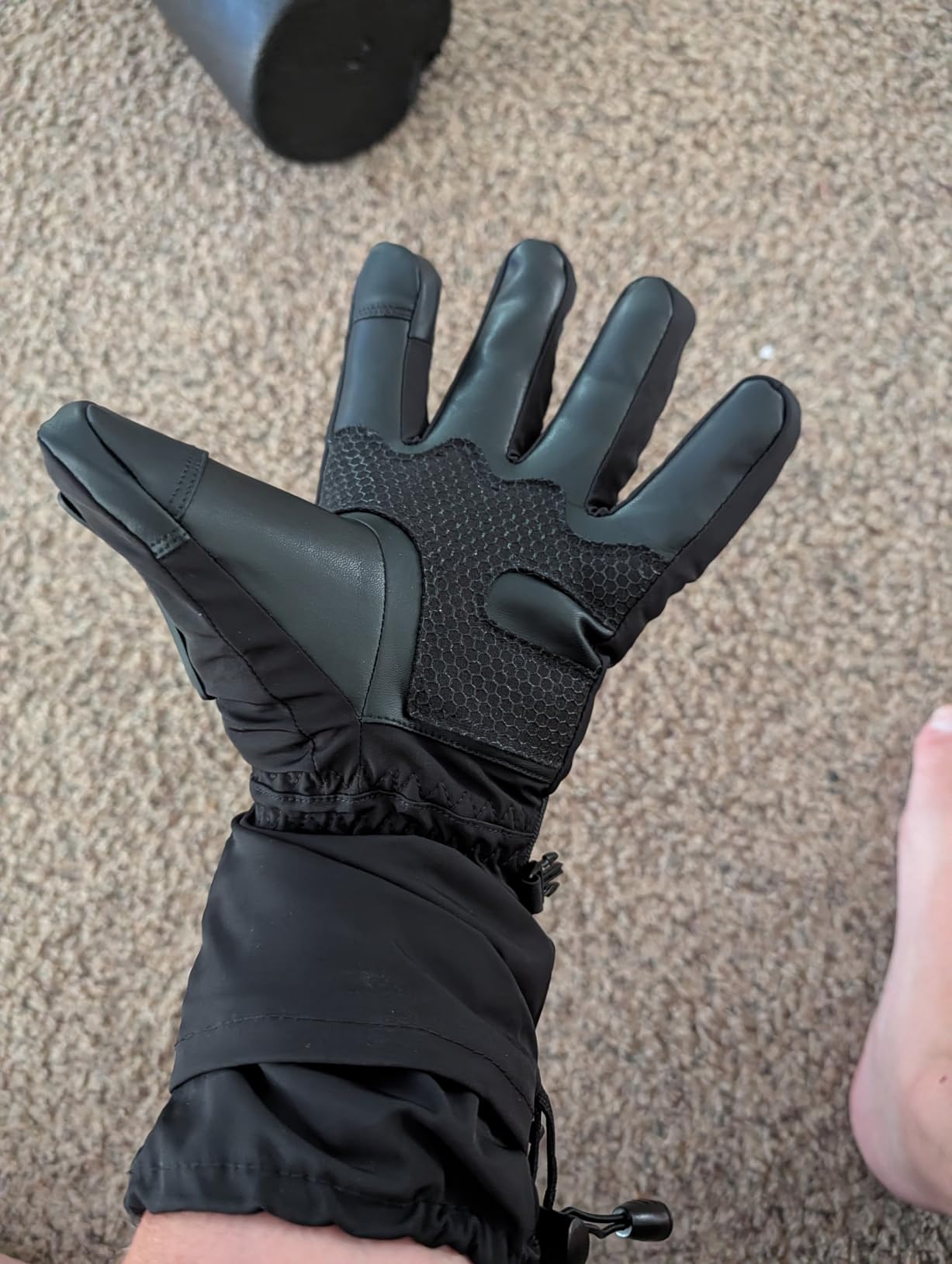 Heated Gloves, 5V 6000mAh Rechargeable Heated Gloves for Men Women, Waterproof & Upgrade Non-Slip Electric Heating Glove for Motorcycling, Hunting, Skiing, Outdoor Work customer photo 2