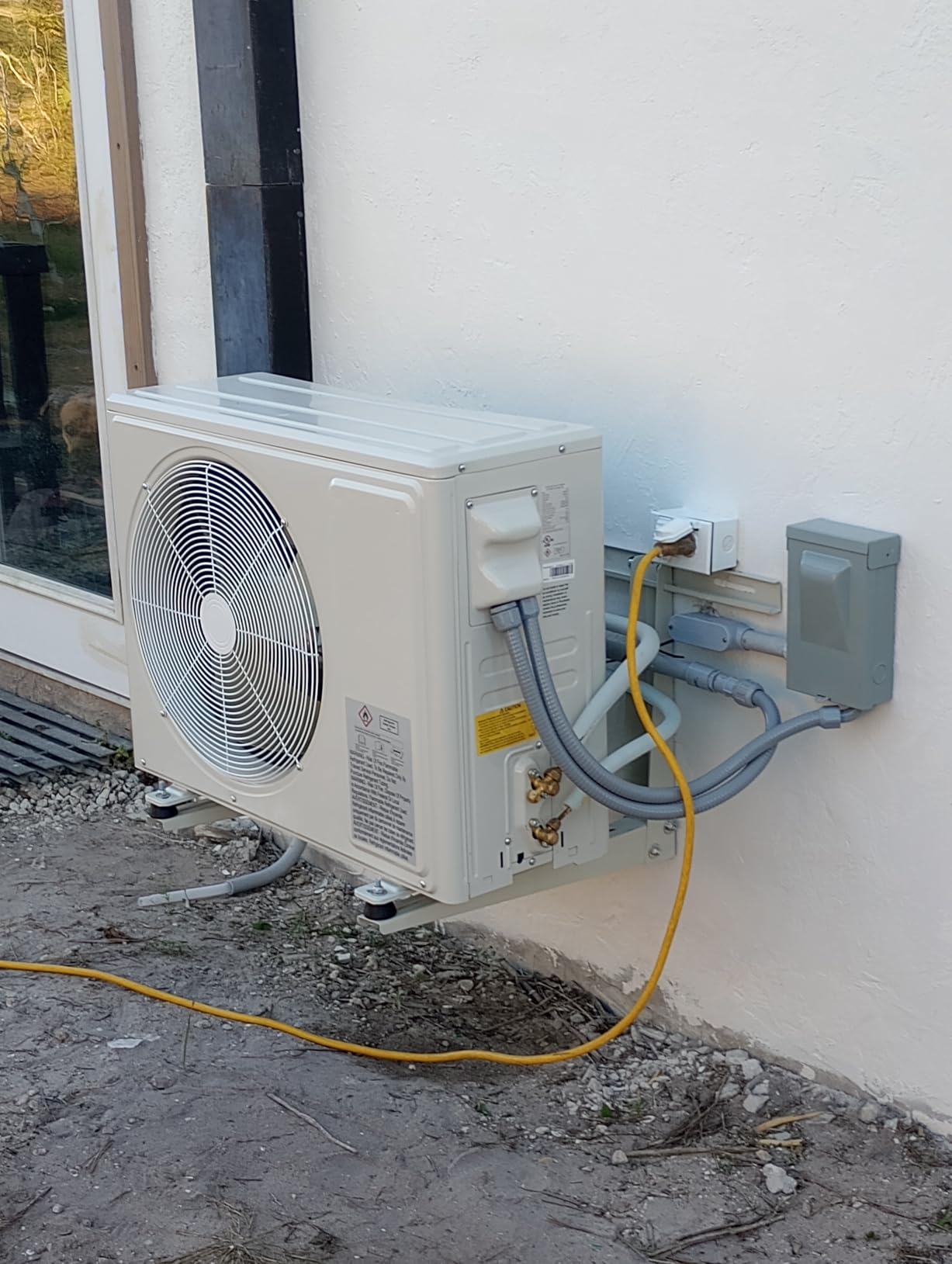 Mountman 9000 BTU Mini Split AC/Heating System,19 SEER2 110/120V Energy Efficient Ductless Inverter System,Cools Up to 450 Sq.Ft with Pre-Charged Condenser,Heat Pump & Installation Kits customer photo 1