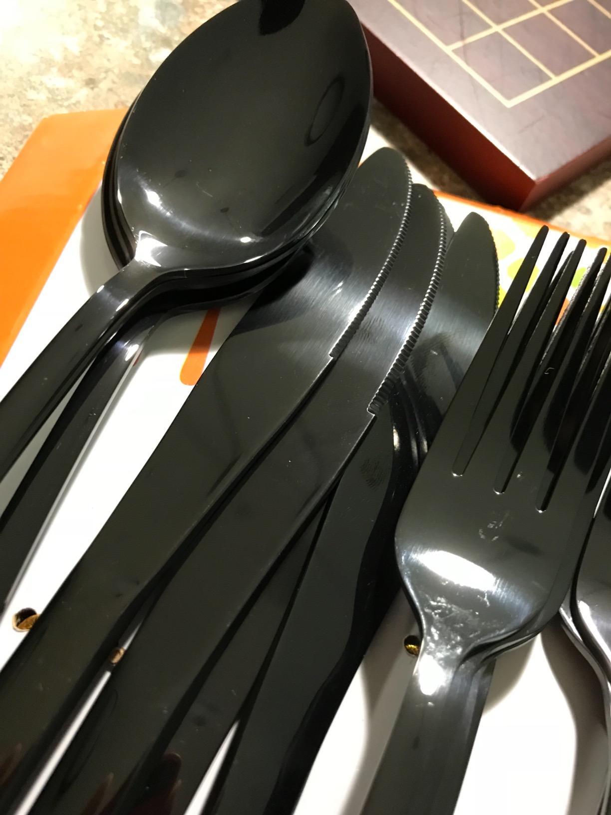 LIANYU 60 Piece Matte Gold Silverware Set for 12, Stainless Steel Flatware customer photo 2