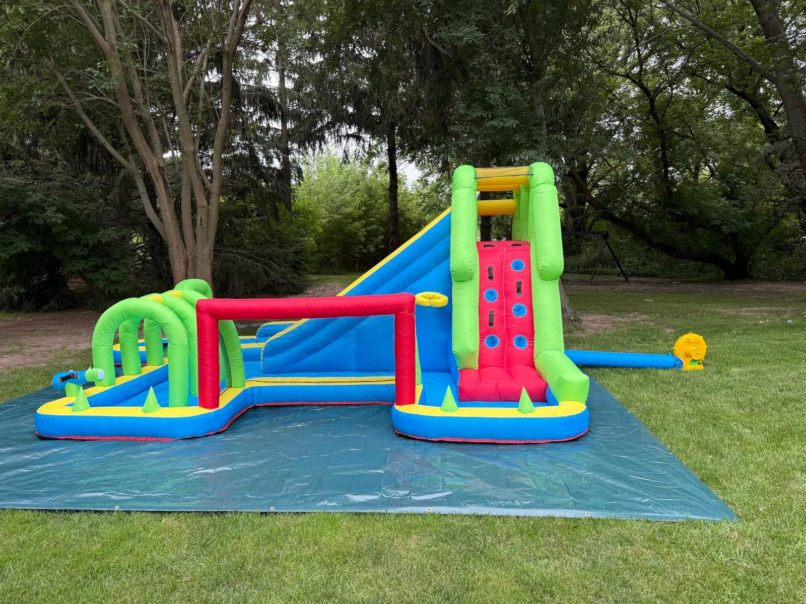 Albott Commercial Bounce House, Inflatable Bouncer with Air Blower, Jumping Castle with Slide, Outdoor Indoor Bouncy Castle with 100% PVC Material for Kids 3-12 (252×139×122in) customer photo 1