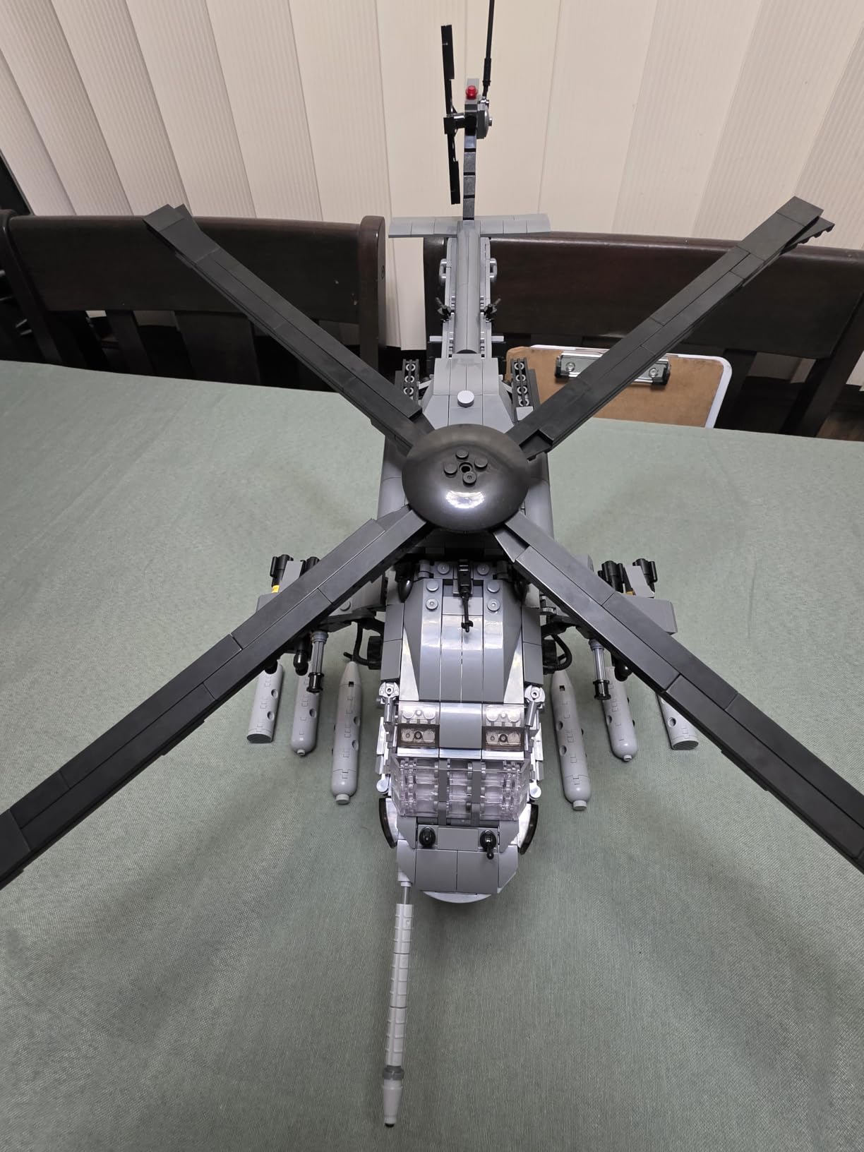 MISINI M8039 1:35 UH-60 Black Hawk Helicopter Building Blocks Set, Military Armed Helicopter Bricks Model Kit for Adults, Collectible Display Toy, Realistic Details, The Collector's Gift,1377 Pieces customer photo 2