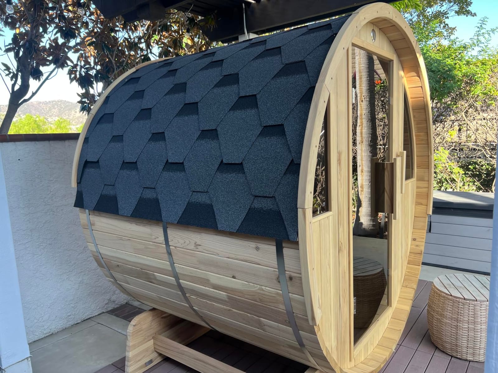 Premium 4 Person Cedar Barrel Sauna for Outdoor Backyard customer photo 2