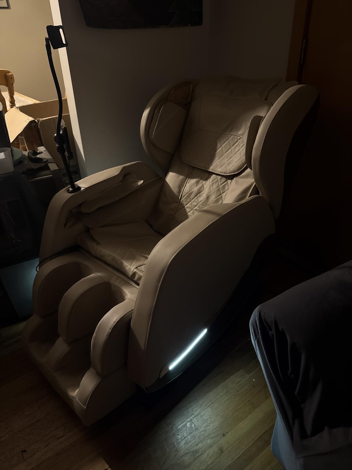 Massage Chair Full Body, 14 Fixed Rollers, Zero Gravity Recliner customer photo 1