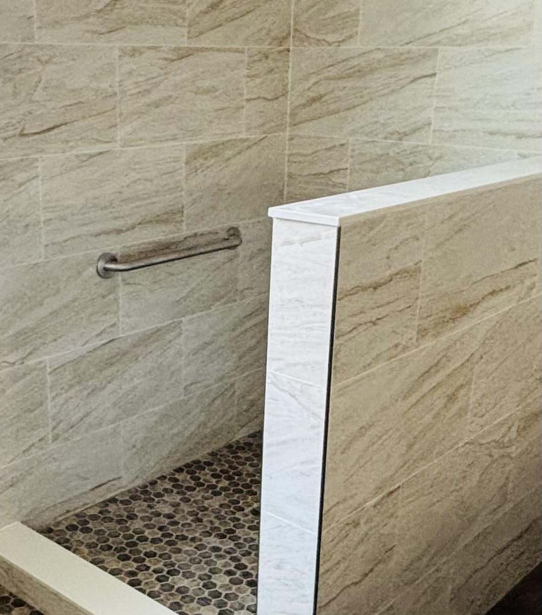 Moen Home Care Bathroom Safety 24 Inch Stainless Steel Handicap Grab Bar for Bathtub and Shower, Heavy Duty Handle, Elderly Assistance Product with Concealed Screws, 8724 customer photo 2