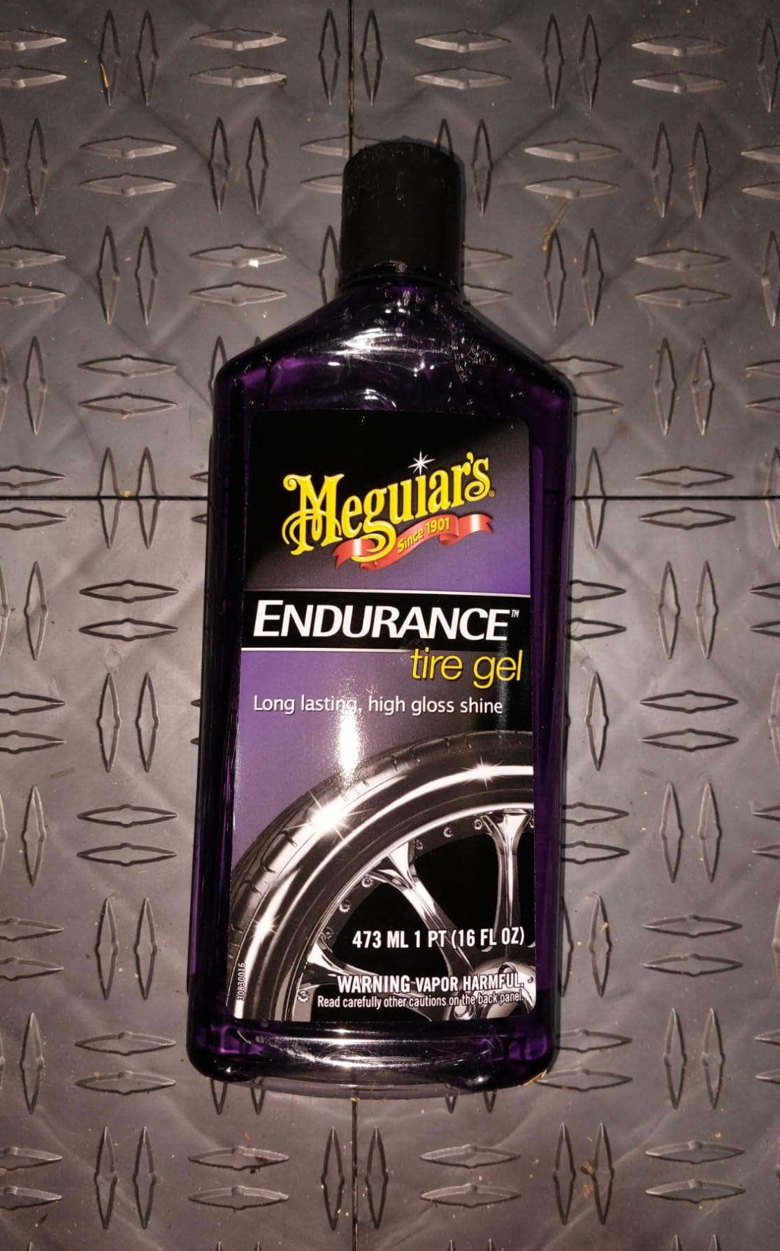 Meguiar’s Endurance Tire Gel - Tire Shine Gel, Premium Car Tire Shine For A Lasting Glossy Finish; Apply To Tires Cars, Trucks & Suvs To Keep Tires Looking Deep Black And Clean -16 Oz customer photo 1