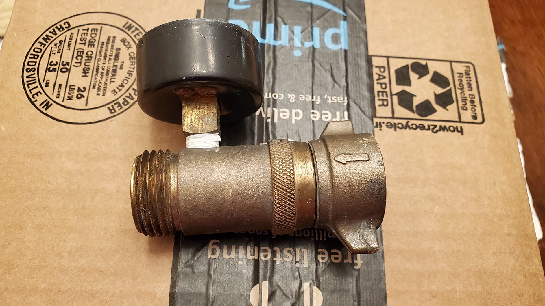 Camco Brass Water Pressure Regulator with Gauge- Helps Protect RV Plumbing and Hoses from High-Pressure City Water - Easy Read Gauge (40064) customer photo 2