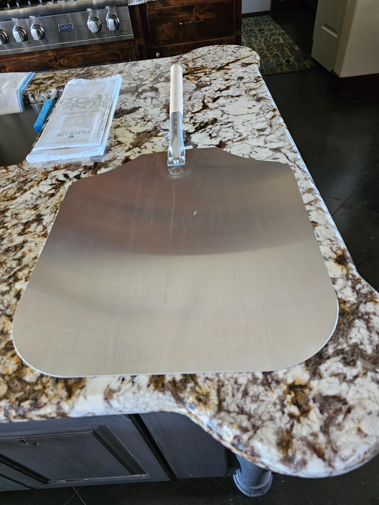 American METALCRAFT, Inc. 16' x 18' Aluminum Pizza Peel with 12' Wood Handle 3016, 30-Inch, Silver customer photo 2