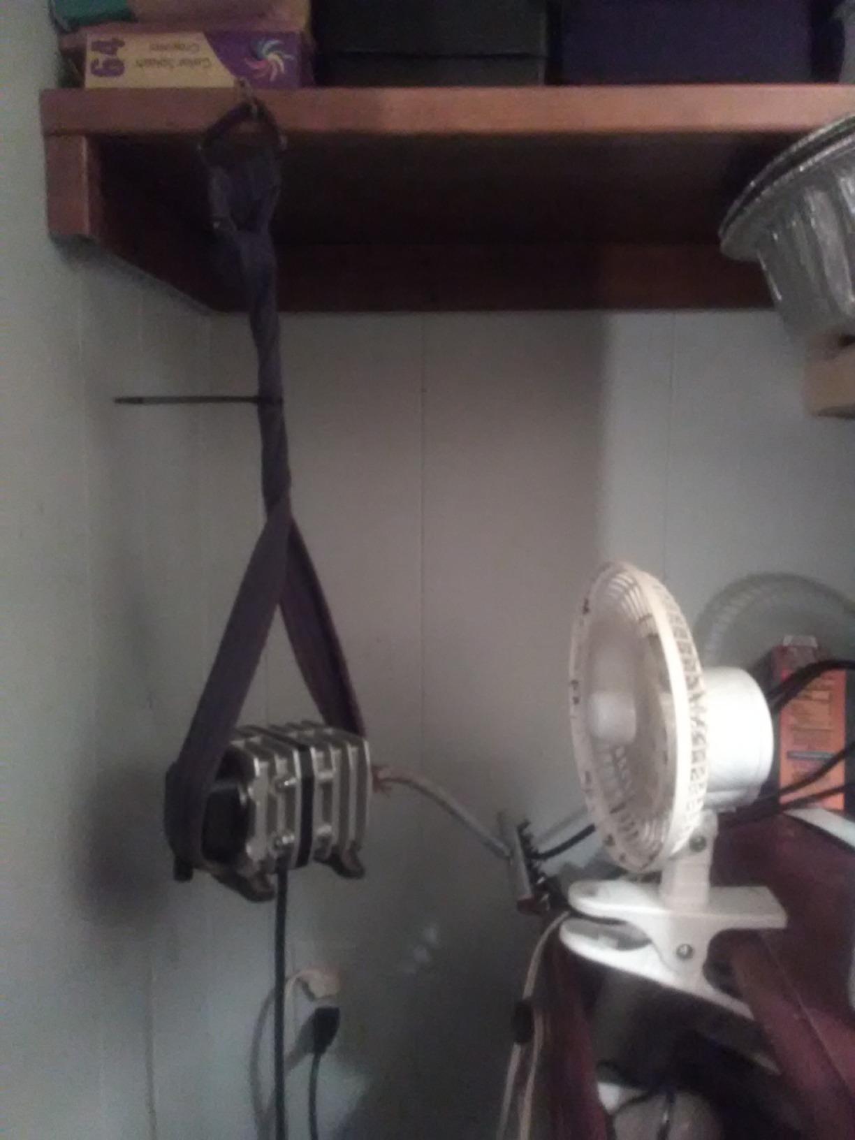 EcoPlus ECOair 1 Commercial Grade Air Pump 793 GPH - 18 Watt Single Outlet with 6 Valve Manifold customer photo 2