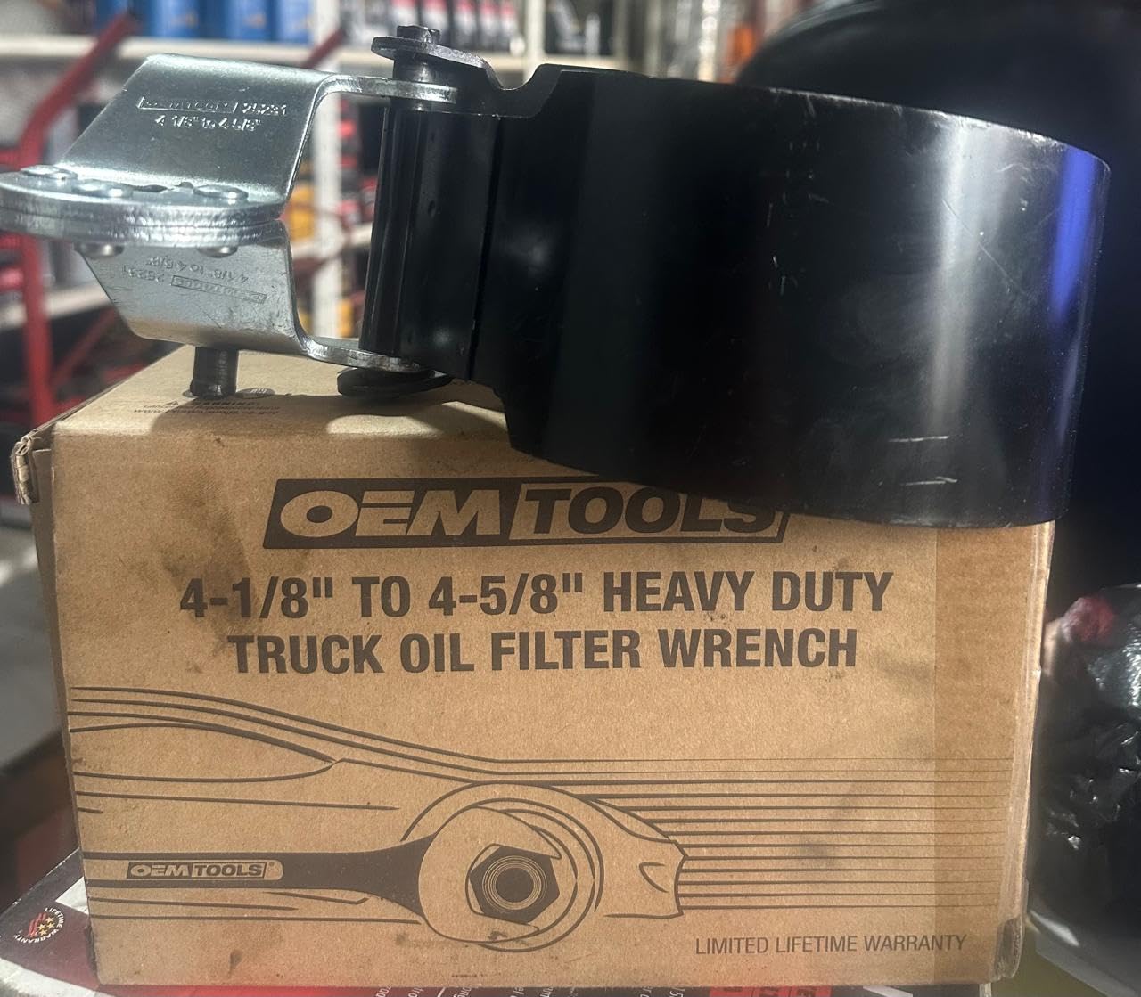 OEMTOOLS 25231 Heavy Duty Truck Oil Filter Wrench, 4-1/8 in to 4-5/8 in, 104mm to 118mm, 1/2 in Drive, Alloy Steel customer photo 1