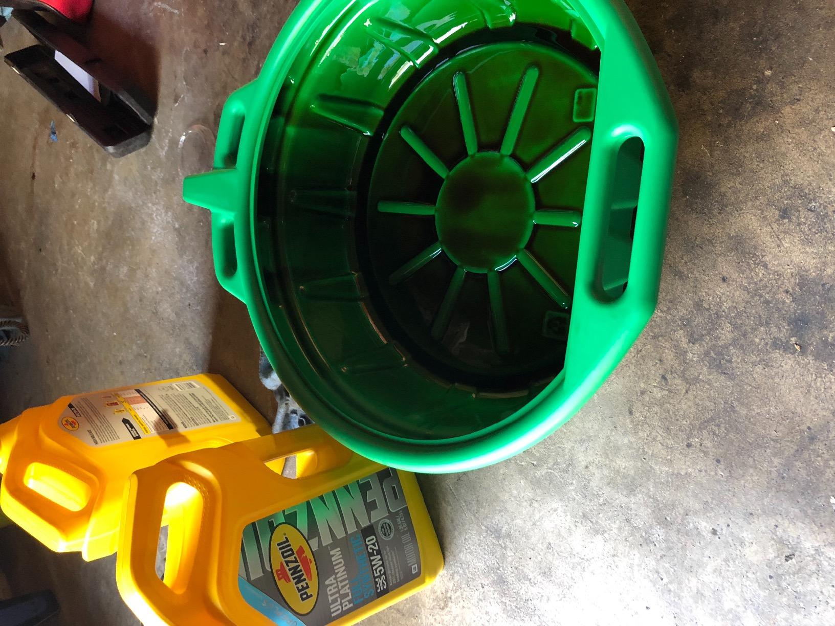 Capri Tools CP21023 Portable Oil Drain Pan, Anti-Freeze, Green customer photo 1
