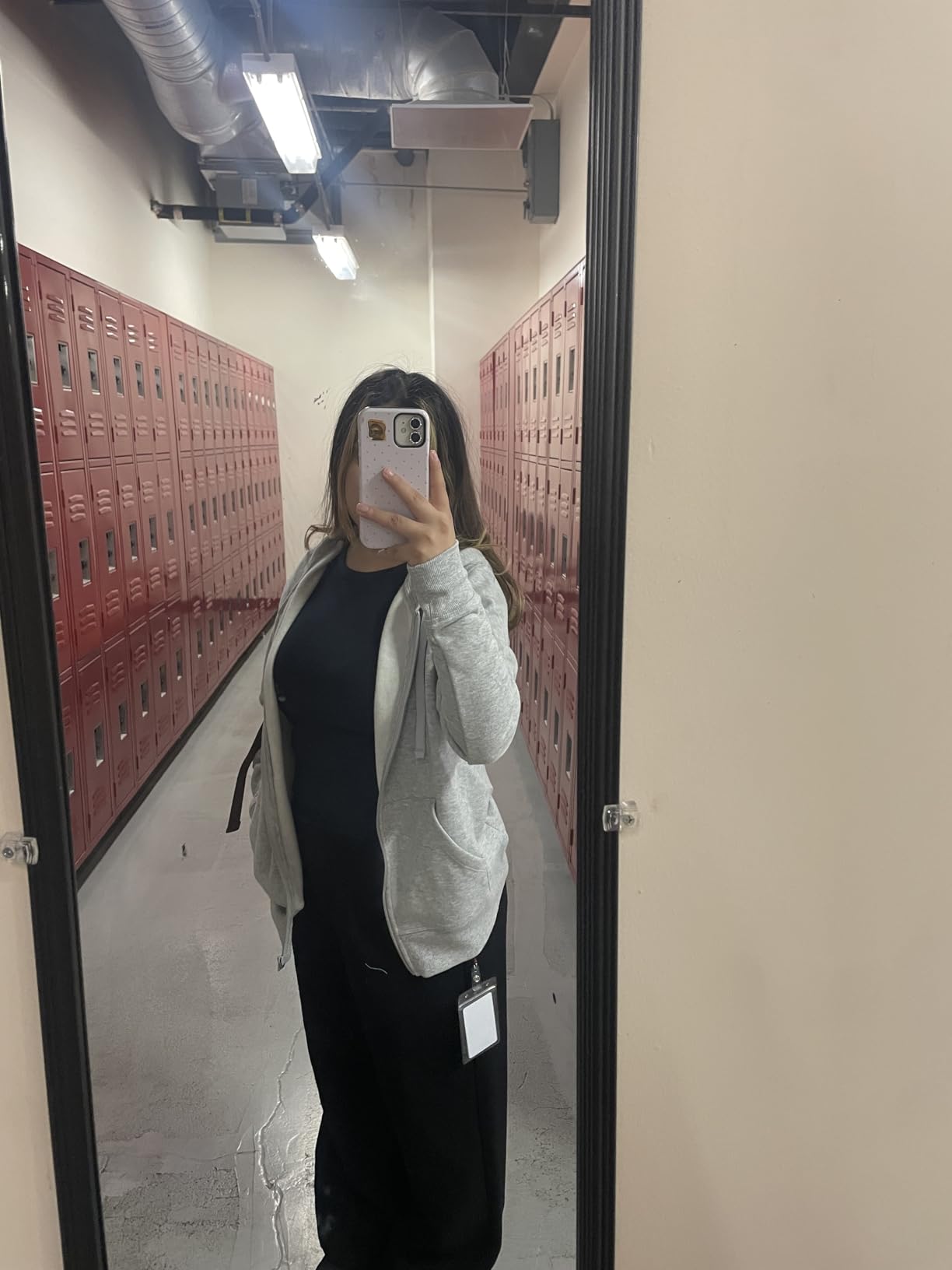 Amazon Essentials Women's Midweight Fleece Full-Zip Hoodie with Drawstring (Available in Plus Size) customer photo 2