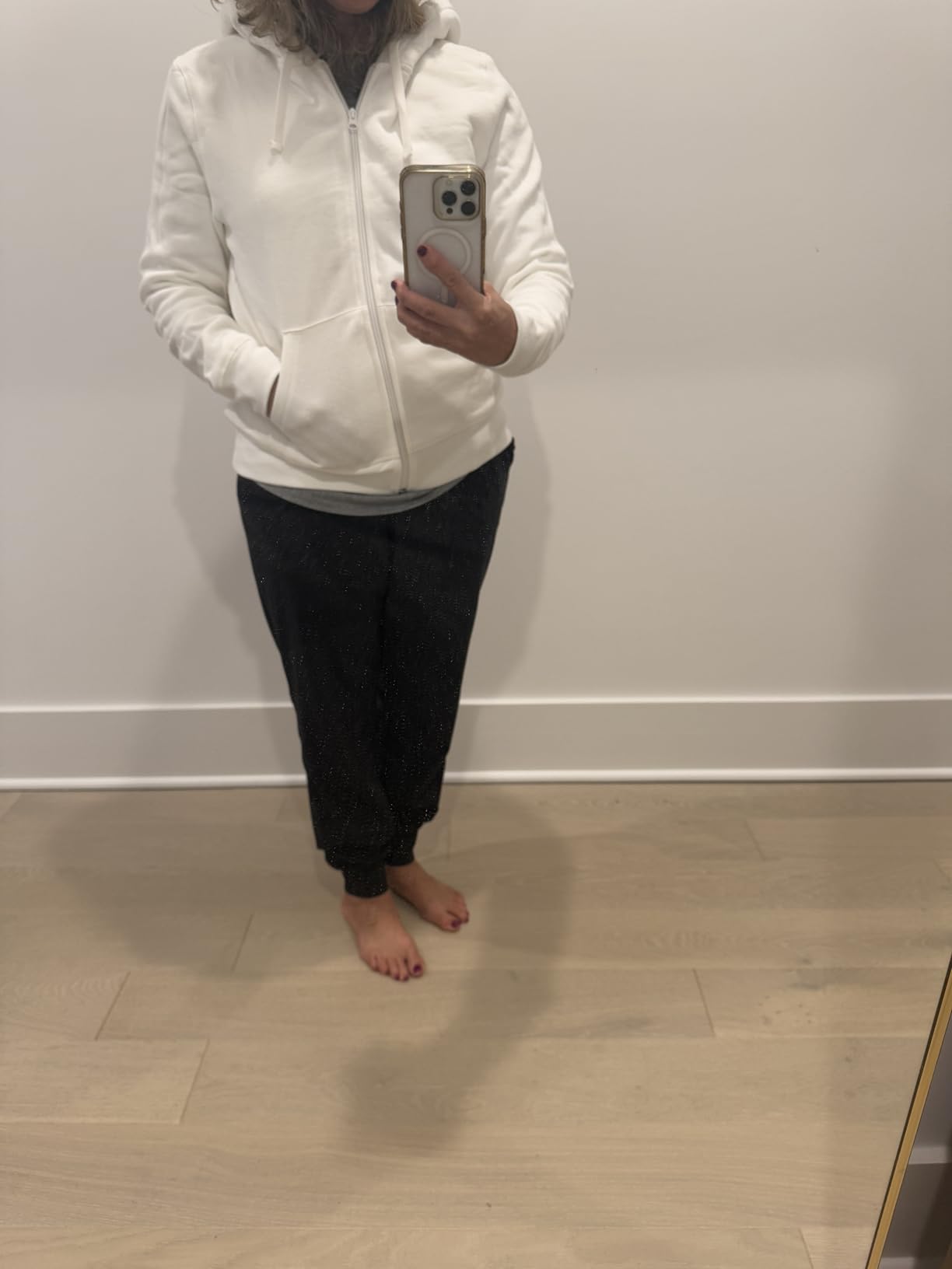 Amazon Essentials Women's Sherpa-Lined Fleece Full-Zip Hooded Jacket with Drawstring (Available in Plus Size) customer photo 1