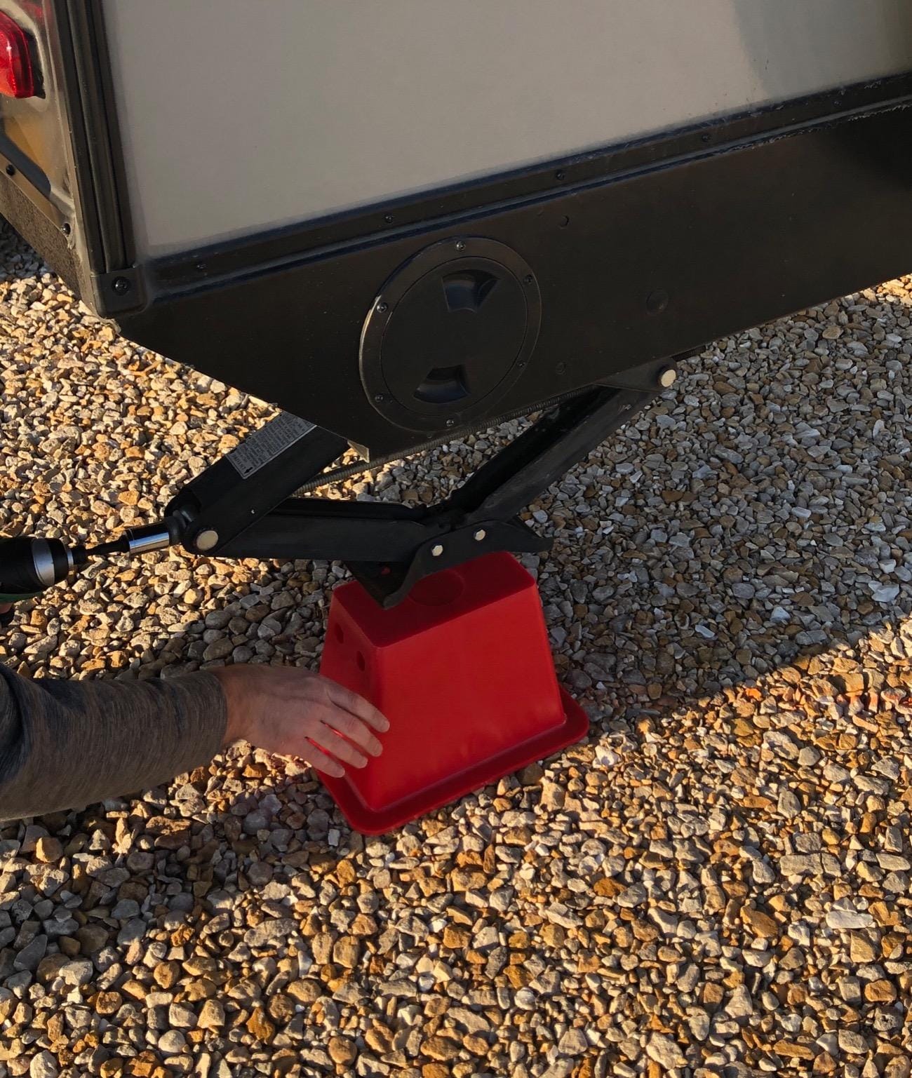 ANDERSEN HITCHES | RV Accessories | Single Trailer EZ Jack Block| Leveling System | RV Stabilizer Stands | Heavy Duty Camper Level for RVs | 3621 customer photo 2