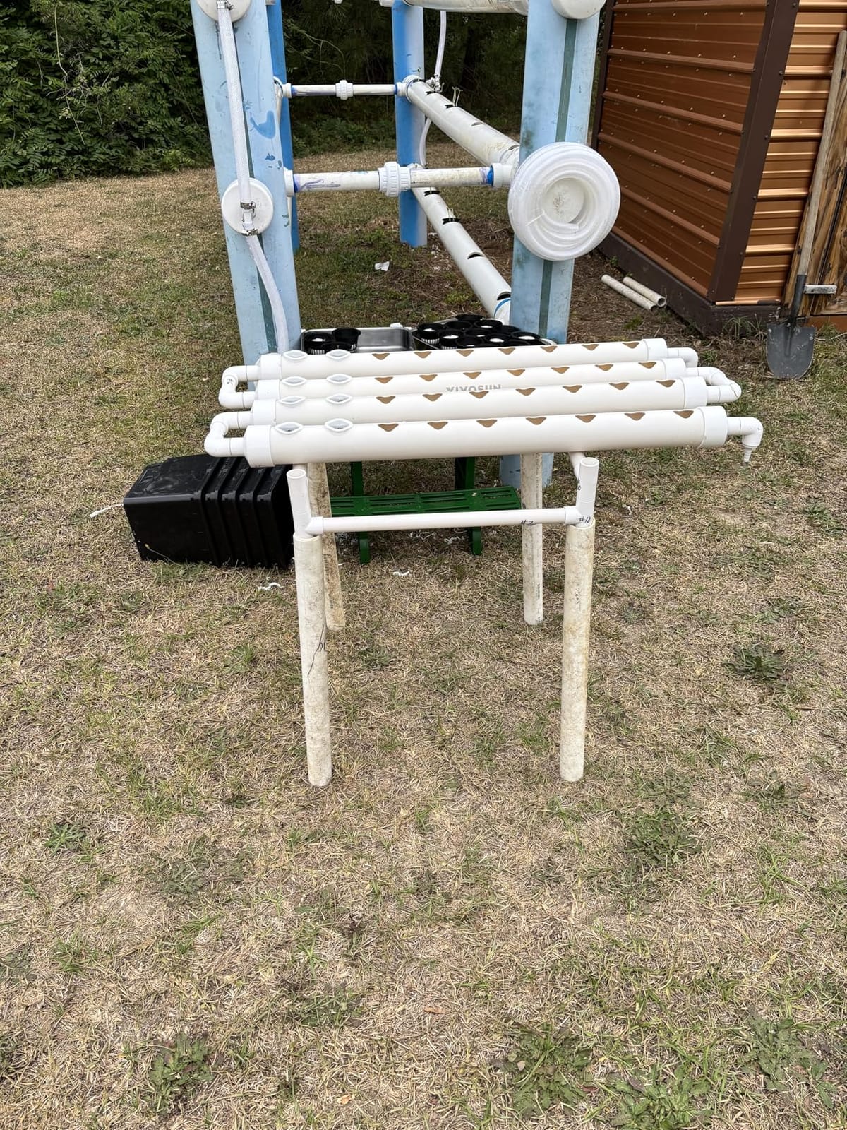 VIVOSUN Hydroponic Grow Kit, 1 Layer 36 Plant Sites 4 Food-Grade PVC-U Pipes Hydroponics Planting System with Water Pump, Pump Timer, Nest Basket and Sponge for Leafy Vegetables customer photo 2