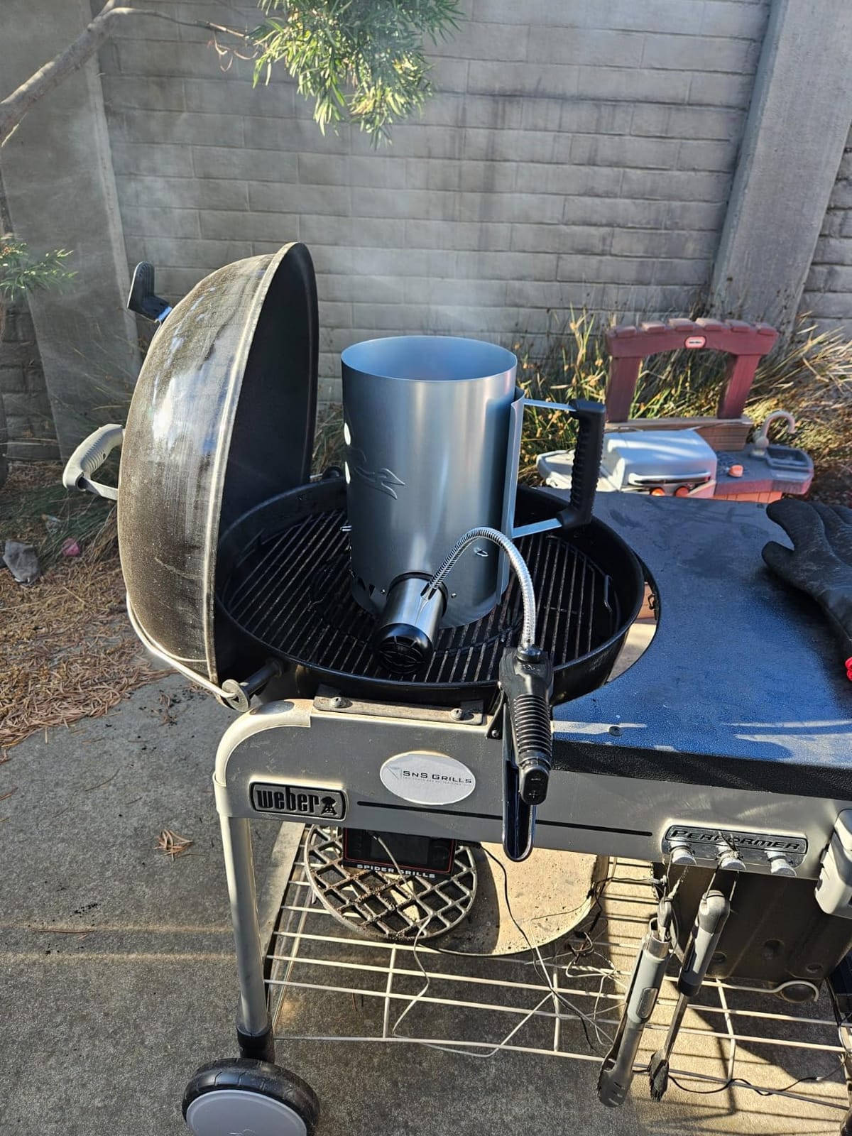BBQ Dragon Chimney of Insanity XL Charcoal Starter — Field & Stream Best Overall Charcoal Chimney — Largest Charcoal Chimney Available — Ready-to-Cook Coals in About 3 Minutes with BBQ Dragon Fan customer photo 2
