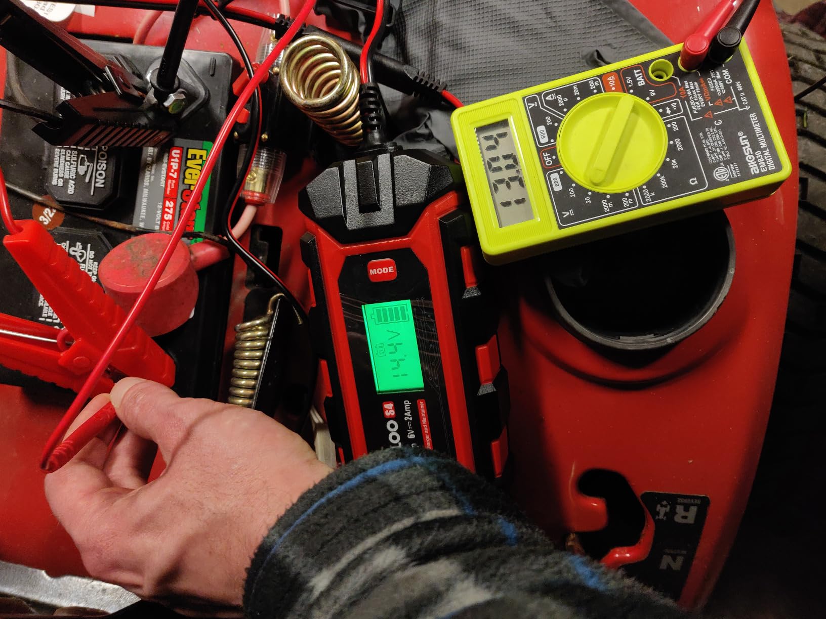 GOOLOO S4 4A Car Battery Charger, 6V/12V Smart Trickle Charger Maintainer customer photo 1