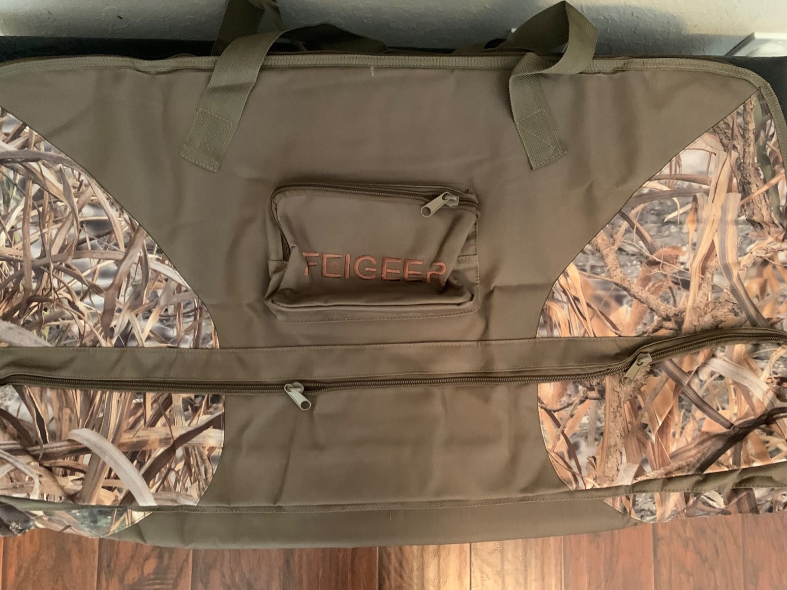 MYDAYS Compound Bow Case,FEIGEER Camo Soft Bow Case with Thick Protective Foam Padding for Archery Accessories,41” customer photo 2