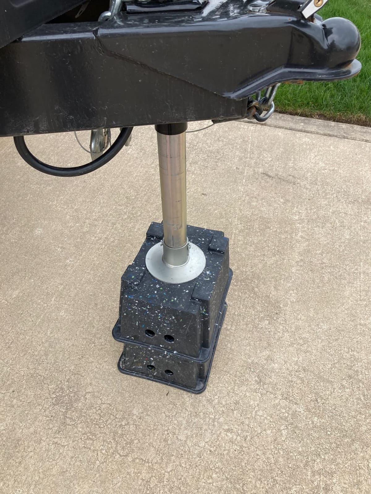 OX BLOX Heavy Duty Trailer Jack Block - 10,000 lb Capacity - Made in USA customer photo 2