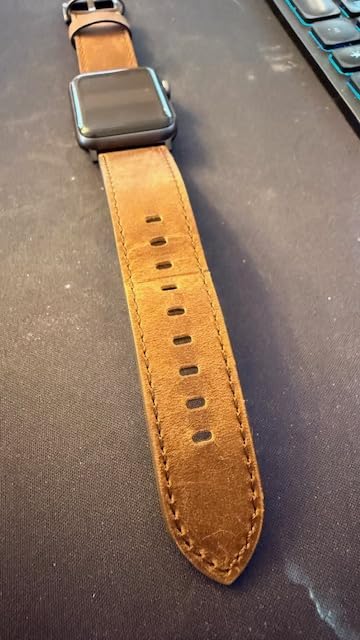 EDIMENS Leather Bands Compatible with Apple Watch 46mm 45mm 44mm 42mm(Series 1 2 3) Band Men Women, Vintage Genuine Leather Wristband Replacement Band Compatible for Apple Watch iwatch Series 10 9 8 7 6 5 4 SE customer photo 1