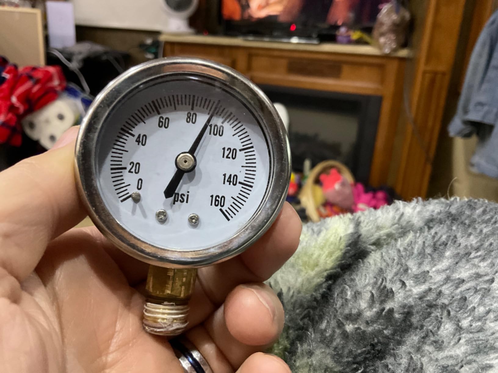 Boltigen RV Water Pressure Regulator with Gauge Lead-Free Brass Knob Adjustable Water Pressure Reducer Valve, for Camper Travel Trailer RV Drinking Water Pressure Adjust, Protecting Plumbing System customer photo 1