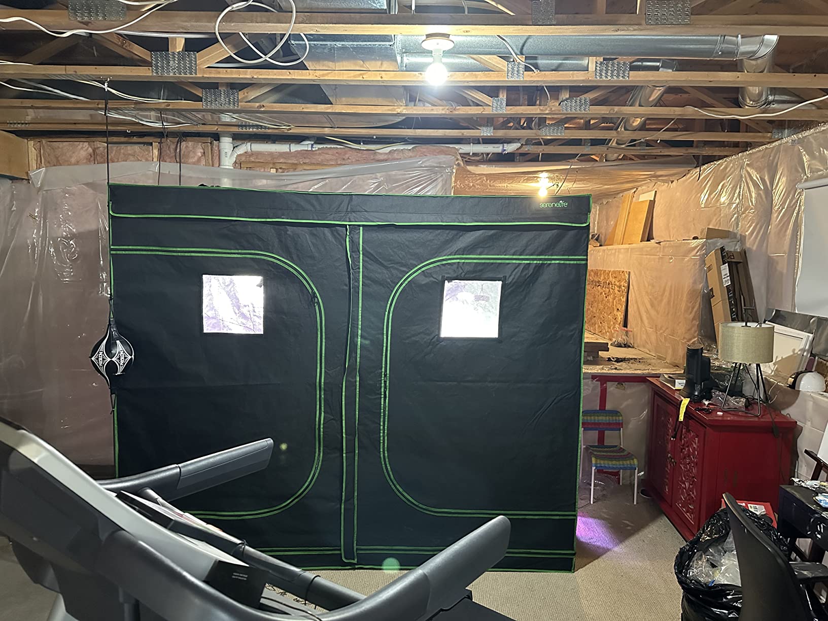SereneLife Medium Hydroponic Grow Tent Garden - 36'' x 36'' x 72'' Indoor Plant Growing System w/ Durable Reflective 600D Mylar, Observation Window - Includes Removable Floor Tray, Pole Shelf customer photo 1