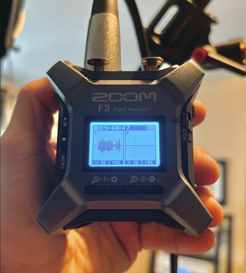 Zoom F3 Professional Field Recorder for Filmmakers & Musicians customer photo 1