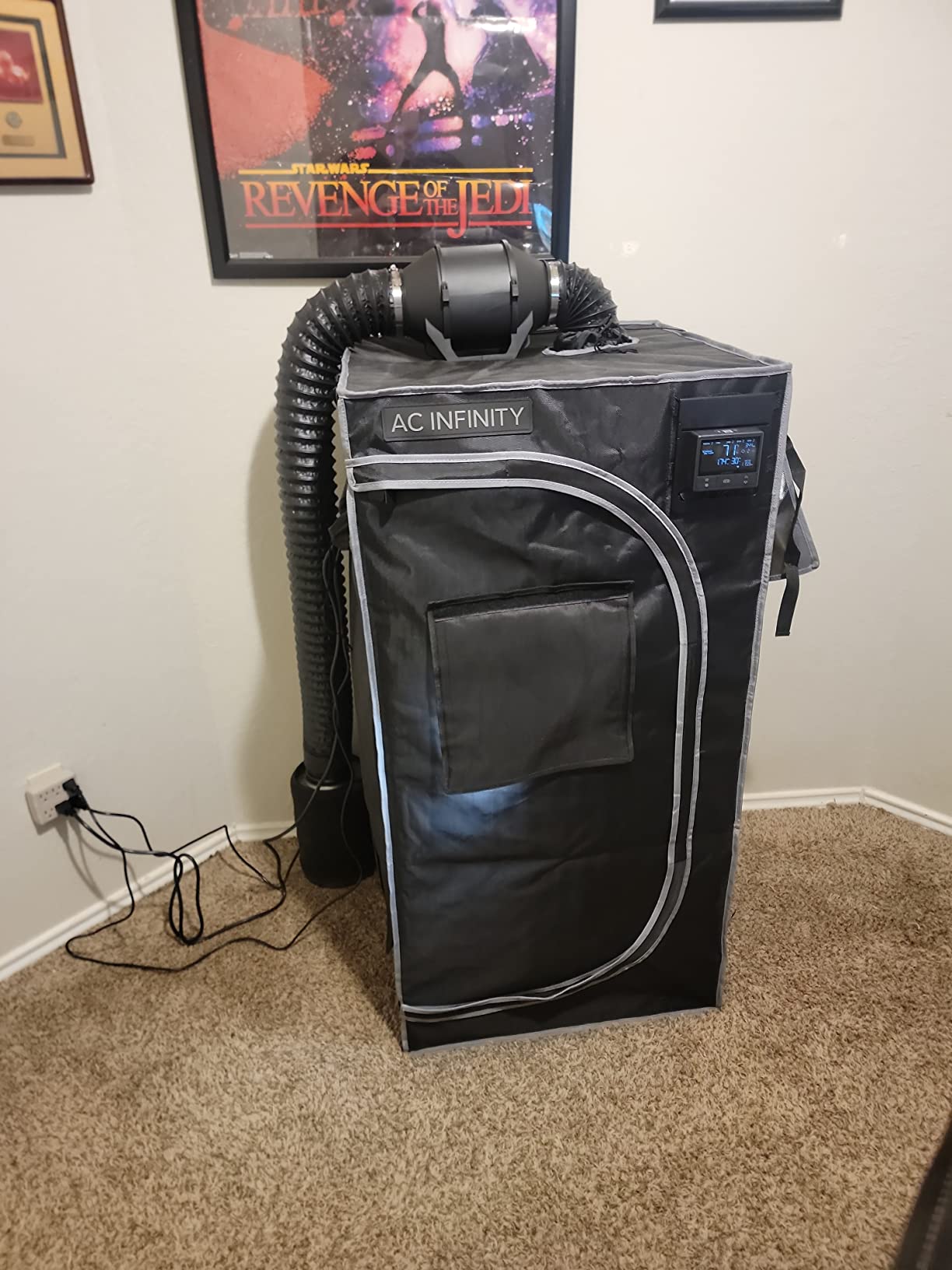 AC Infinity AI Grow System Compact 2x2, 1-Plant Kit w/ AI Controller customer photo 1
