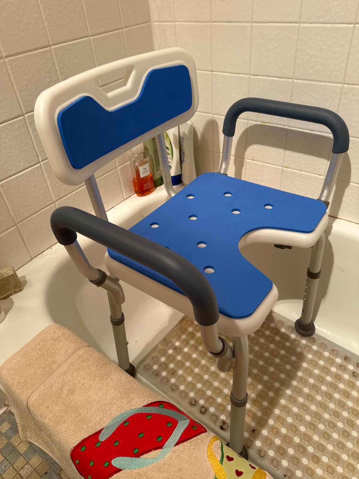 Shower Chair with Arms and Back Heavy Duty 330lbs, Shower Chair for Inside Shower, Shower Seat for Inside Shower Bathroom Chair with Cutout Seat & Cold-Proof Pads, Tools-Free Assembly customer photo 2
