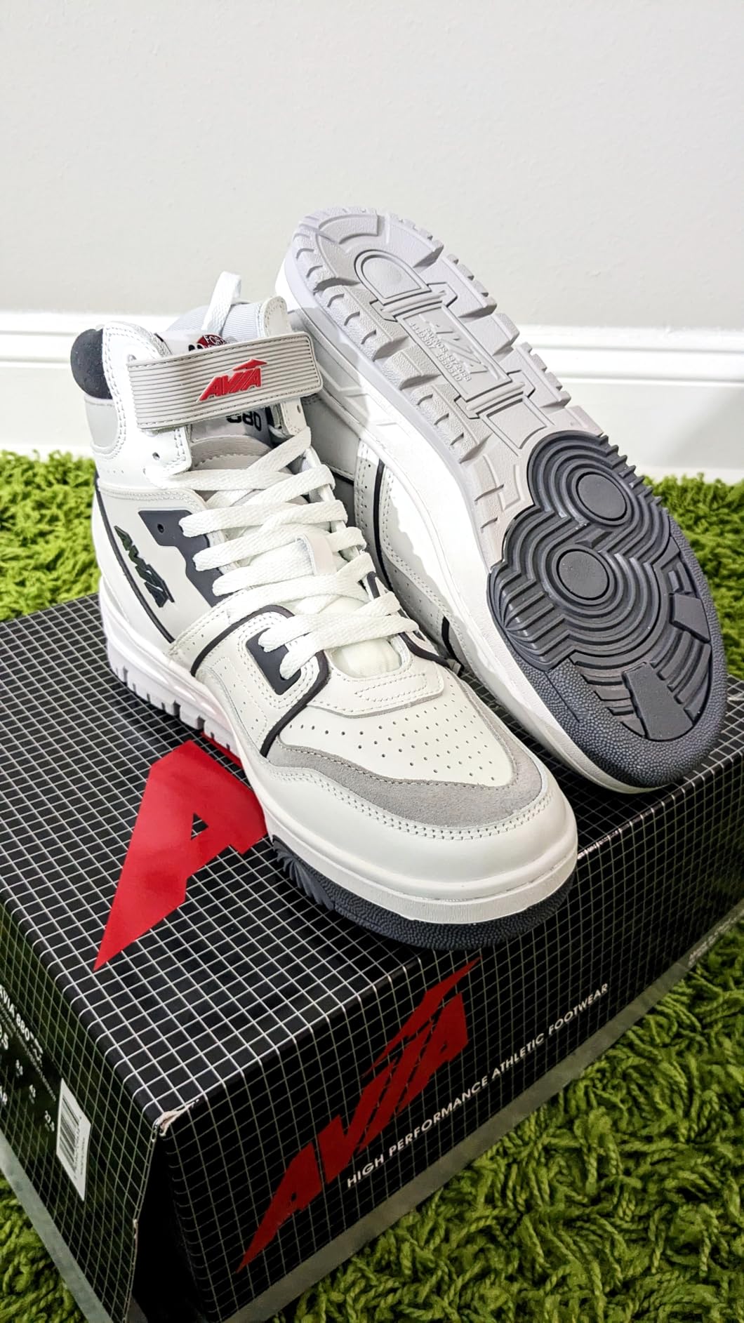 Avia 880 Men’s Basketball Shoes, High Top Retro Sneakers for Indoor or Outdoor, Street or Court, Sizes 7 to 15 customer photo 2