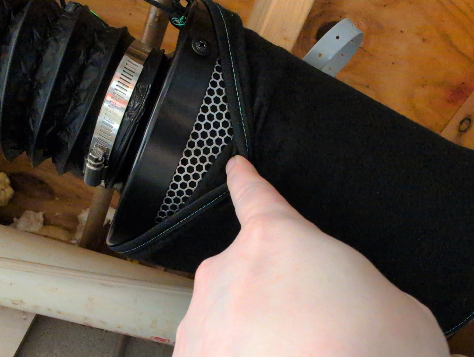 VIVOSUN G4 Air Filtration Kit, Inline Fan, Controller, Carbon Filter, Duct customer photo 2