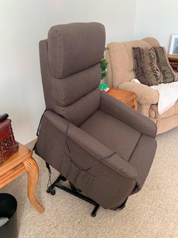 HOMCOM Power Lift Recliner Chair for Elderly, Easy Assembly, Blue customer photo 2