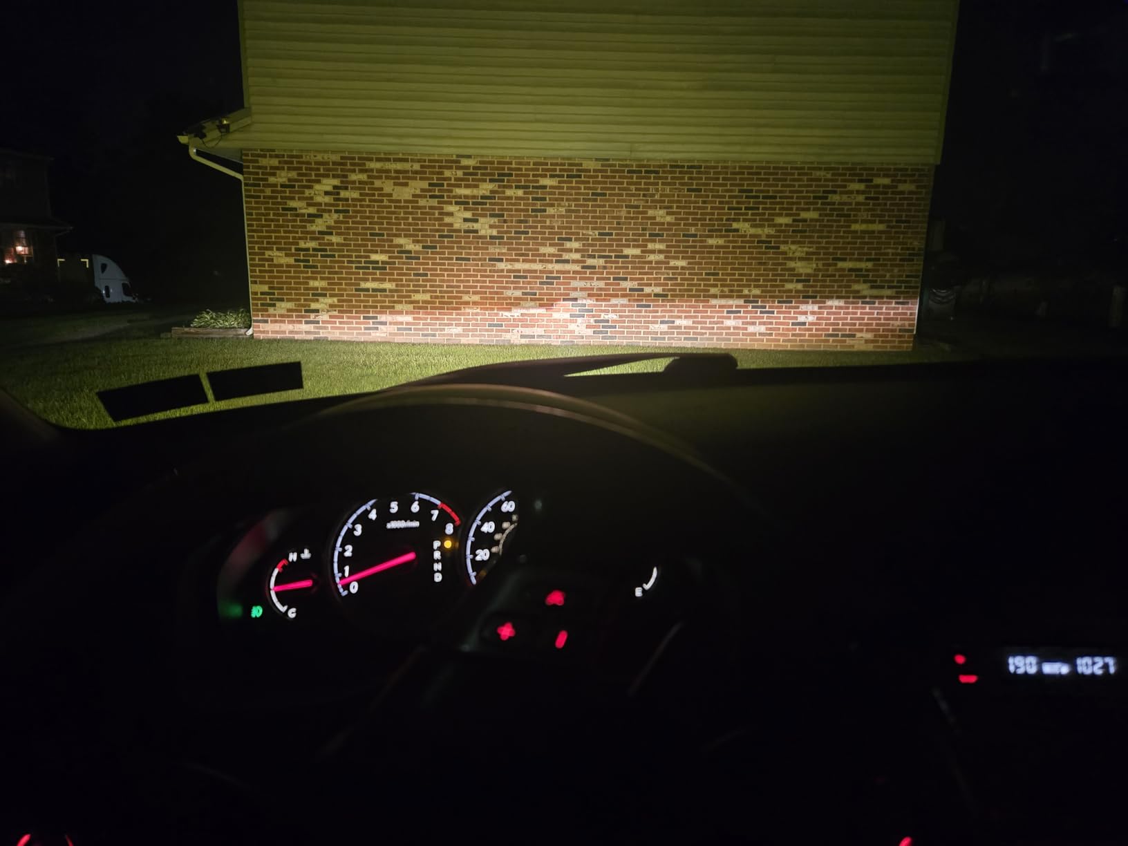 OSRAM NIGHT BREAKER 220, H7, 220% Brighter Halogen Headlight Lamp, 64210NB220-2HB, Folding Box (2 Lamps) customer photo 1