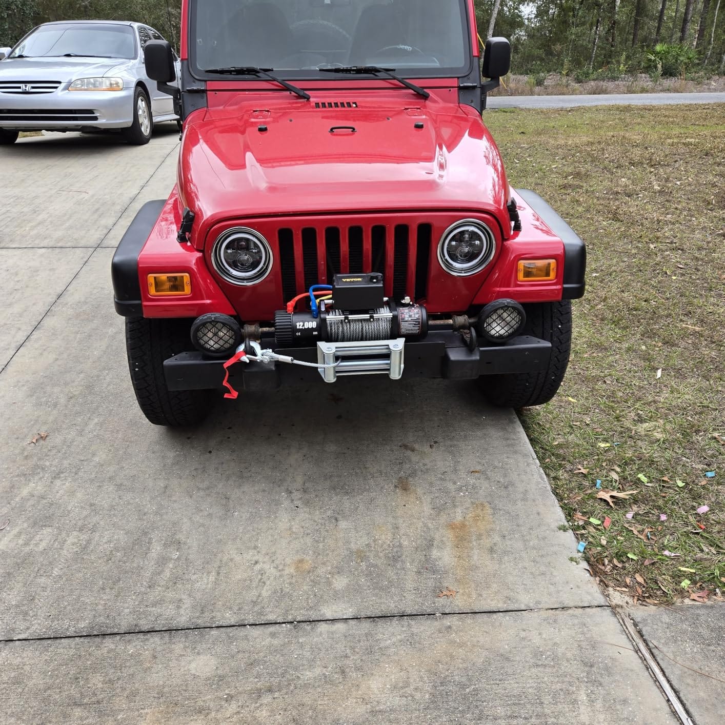 VEVOR Electric Winch, 4000 lb Line Pull Capacity, 12V DC ATV/UTV Winch with Φ3/16 in x 39 ft 7 Strands Steel Cable Roller Fairlead Wireless & Wired Remote Control, IP55 Waterproof for Towing UTV ATV customer photo 2