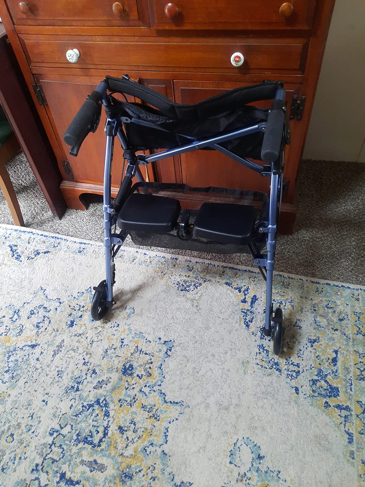 Stander Wonder Rollator Plus Short, Lightweight Junior Folding Mobility Aid for Petite Adults, Seniors, and Elderly, Collapsible Travel Rolling Walker with Four Wheels and Seat, Vivid White customer photo 2