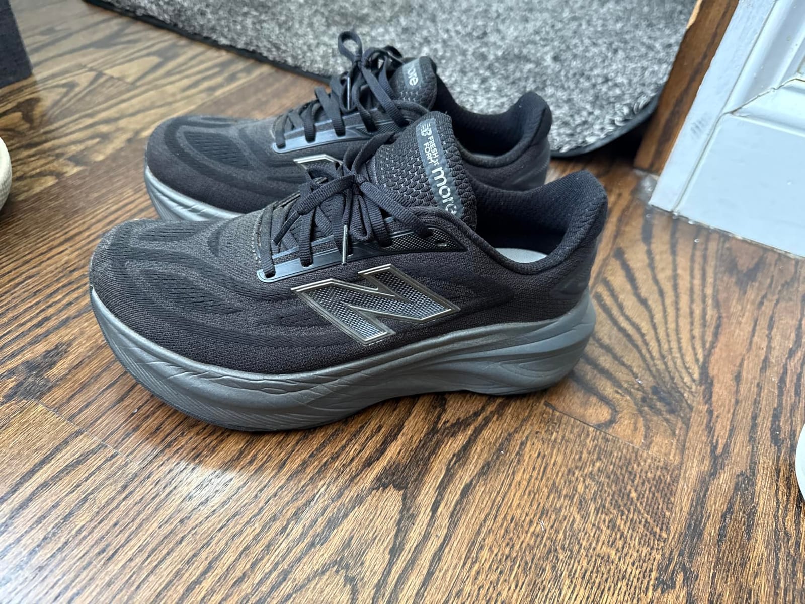 New Balance Men's Fresh Foam X More V6 customer photo 1