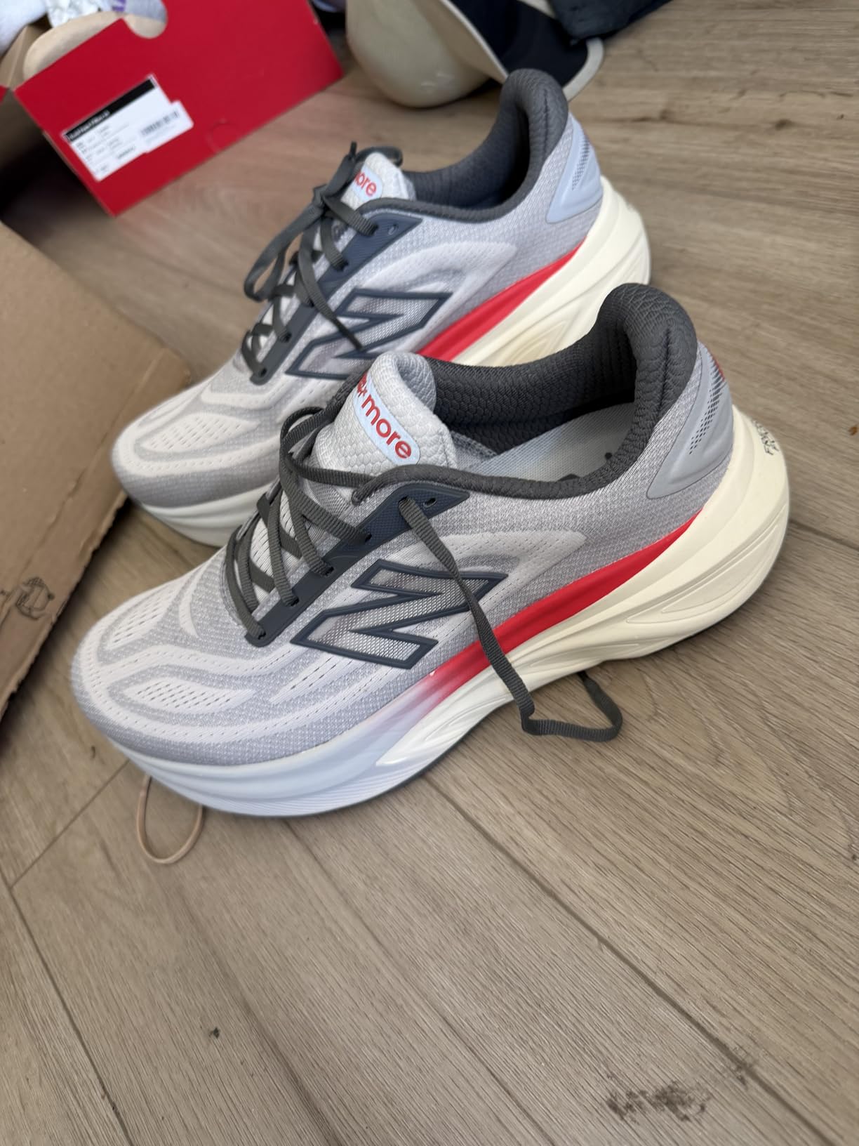 New Balance Men's Fresh Foam X More V6 customer photo 2
