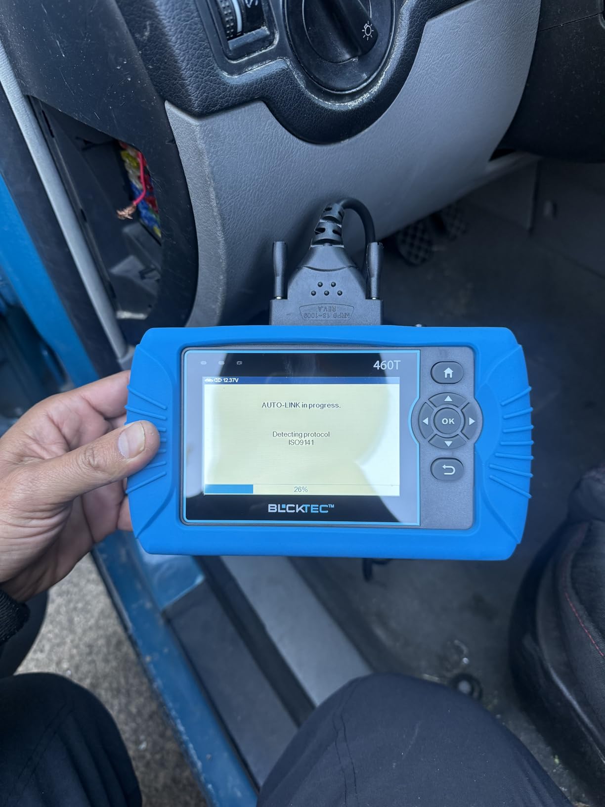 BLCKTEC 460T OBD2 Scanner Car Code Reader Engine ABS SRS Transmission Diagnostic Tool, 12 Reset Services, Oil/TPMS/EPB/BMS/SAS/DPF/Throttle Reset, ABS Bleeding, Battery Test, Auto VIN, Free Update customer photo 2