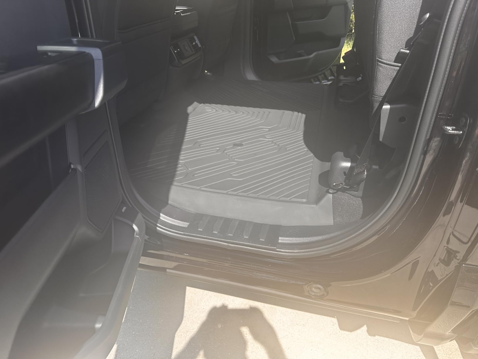LASFIT Floor Mat for Fit 7 Seats 2025 2026 2027 Ford Expedition Standard customer photo 2