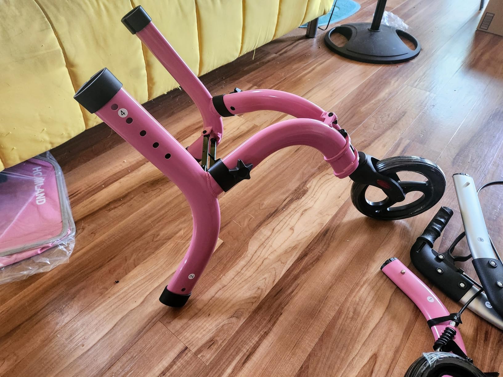 HOMLAND Foldable 3 Wheel Walkers for Seniors, Lightweight Aluminum Frame customer photo 1