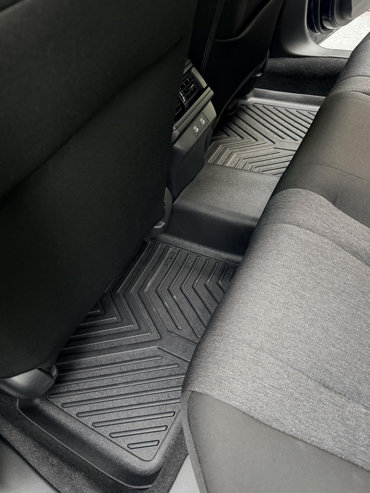 YITAMOTOR Floor Mats for 2023-2026 2027 Honda CR-V (Gasoline/Hybrid/e:FCEV) customer photo 2