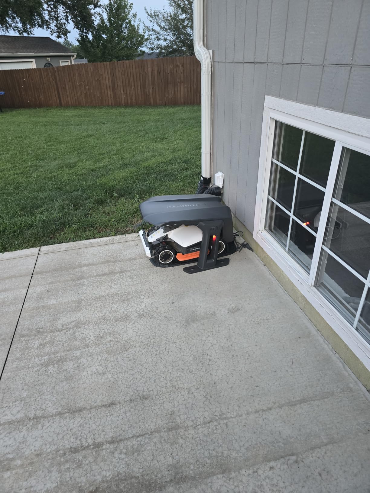 Mammotion LUBA 3 AWD 3000 Robot Lawn Mower, Perimeter Wire Free for 0.75 Acre, 360° LiDAR+NetRTK+AI Vision, All-Wheel-Drive for 80% Slopes, 30 Multi-Zone Management, Cutting Height 1.0
